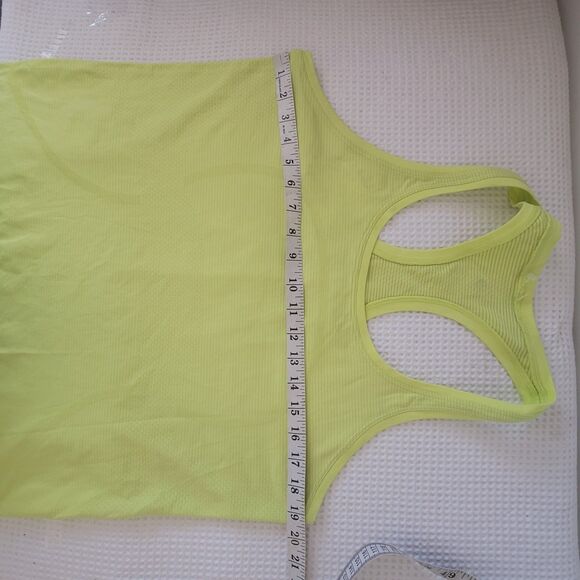 lululemon Women's Swiftly Tech Racerback Tank Top Size 12 Green - Picture 5 of 10